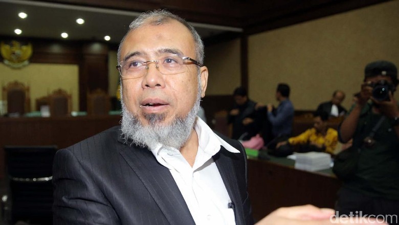 Dihukum 8 Tahun Bui, Patrialis Terbukti Terima Suap untuk Umrah