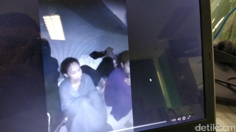 viral-video-tkw-di-arab-yang-dikurung-di-ruangan-seperti-wc