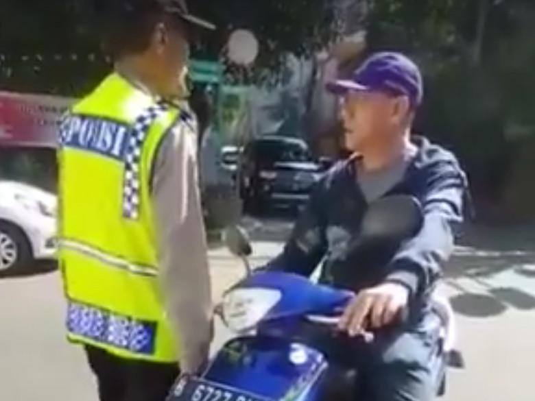 Heboh Video Pemotor Tega Bentak dan Marahi Polisi Tua