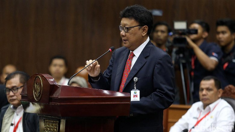 Mendagri Putar Video Muktamar HTI di MK, Yusril Protes Keras
