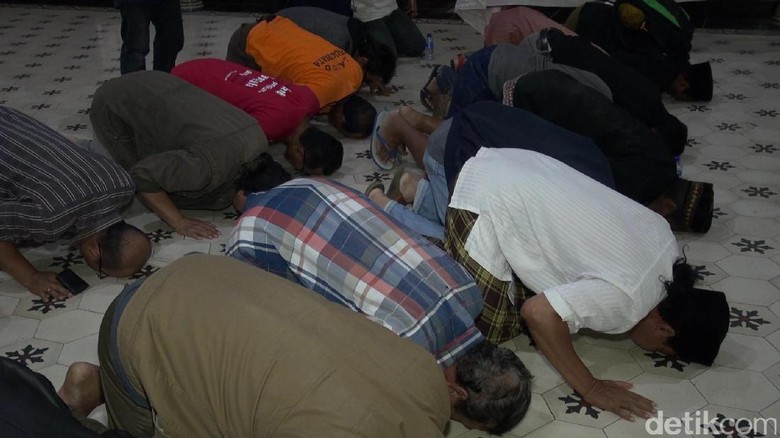 PNS Sujud Syukur Bunda Sitha Dicokok KPK, Nursoleh: Mereka Gembira