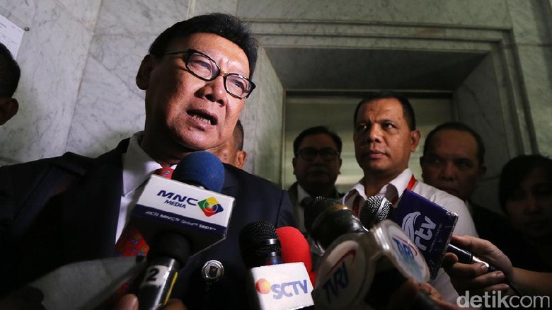 KPK Tetapkan Bupati Batubara dan Kadis PUPR Jadi Tersangka Suap