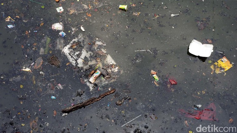 Kali Cideng Kembali Kumuh dan Penuh Sampah