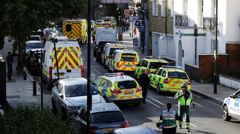 Ledakan di London, Korban Berlumuran Darah dan Alami Luka Bakar