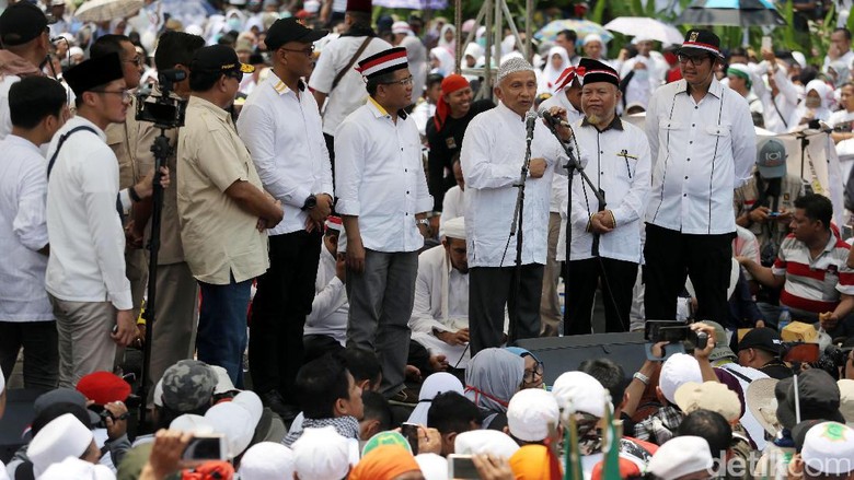 amien-rais-bicara-cebong-dan-pki-di-aksi-bela-rohingya