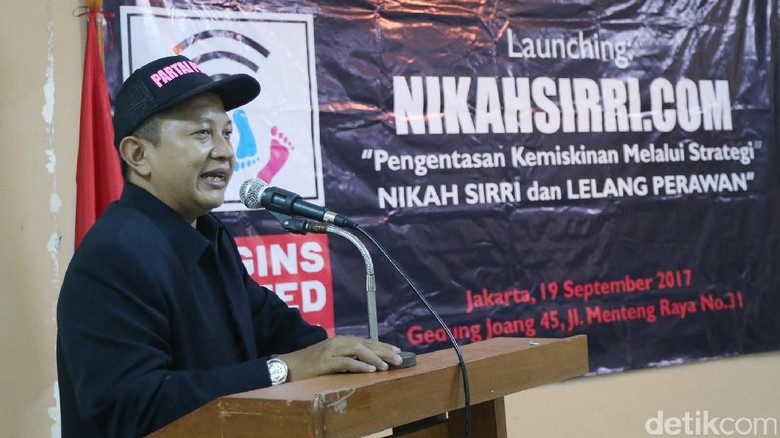 Aksi Sensasional Tapi Jeblok Bos nikahsiri.com di Pilbup Banyumas
