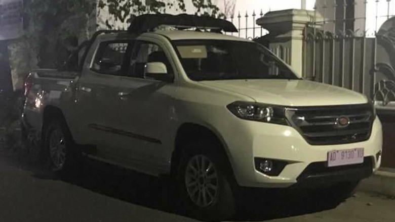 Mobil Esemka Kok Mirip Lagi Mobil China?