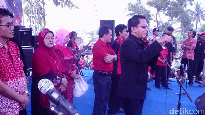 Aksi Sensasional Tapi Jeblok Bos nikahsiri.com di Pilbup Banyumas