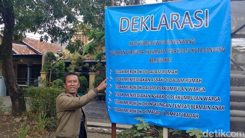 Ada Larangan, Perokok di Cijawura Bandung Tak Sampai 100 Orang