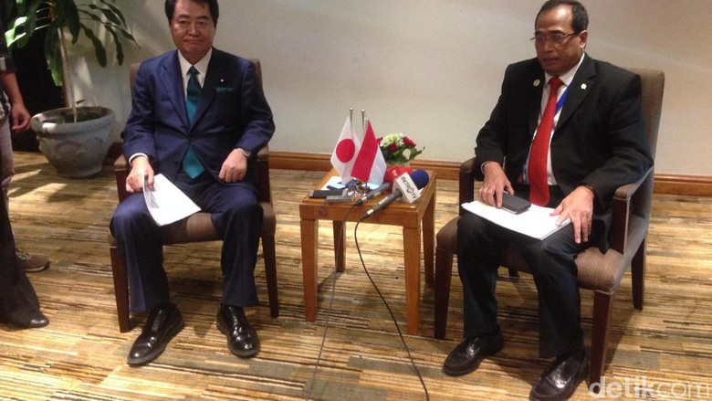 Bertemu Menteri Jepang, Menhub Bahas MRT hingga Kereta Cepat JKT-SBY