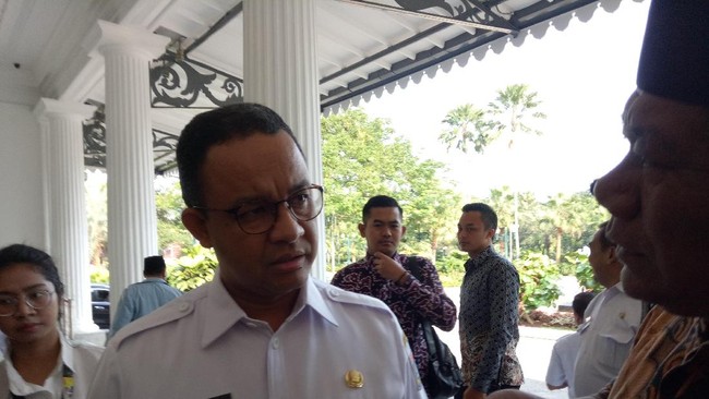 Anies: Kalau Mau Dekat Gubernur, Nggak Harus Punya Masalah