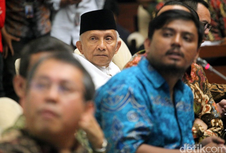 Amien Rais Minta TNI Bergerak Hadang Proyek Reklamasi untuk Kepentingan China