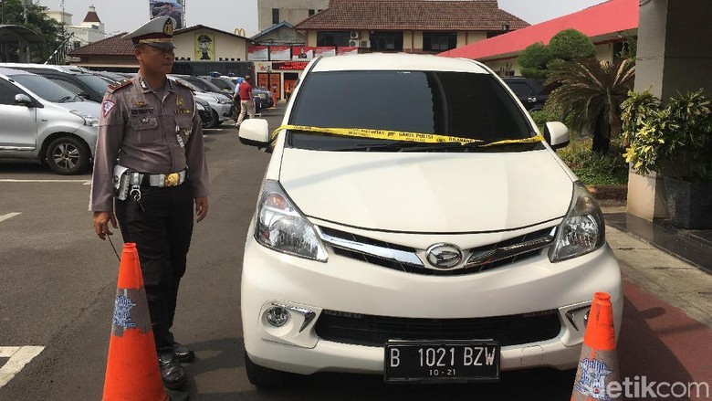 Mobil Penerobos Hadangan Puluhan Polisi di Tangerang Akhirnya DItangkap