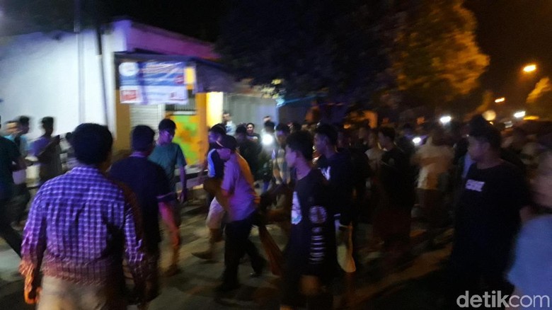 Pria di Tuban Mengamuk dan Tenteng Potongan Kepala Kakaknya