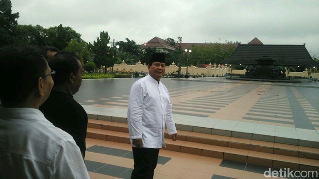 Prabowo di Yogyakarta: Lebih Baik Hancur Daripada Dijajah Kembali