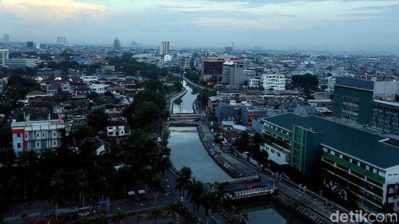 Ucapan Anies Tentang Itik Bertelur, Ayam Mengerami TERBUKTI di Jakarta!