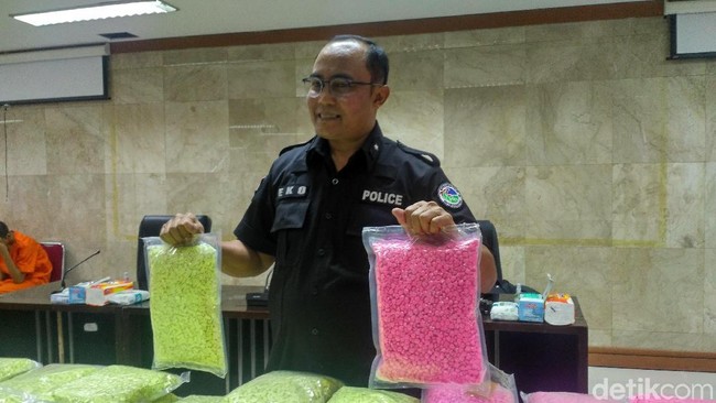 600-ribu-pil-ekstasi-asal-belanda-untuk-stok-natal-dan-tahun-baru