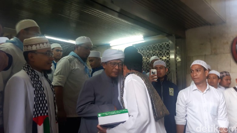 Sandi Minta Nasihat ke Aa Gym: Bagaimana Cara Agar Warga DKI Rukun?