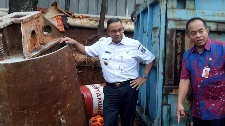 saat-warga-panggil-sandiaga-dengan-sebutan--anies