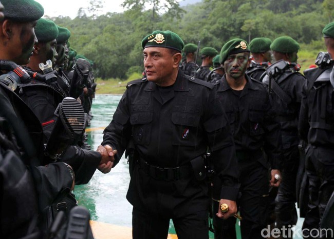 Keputusan Jenderal Gatot Dibatalkan,Edy Tetap Jadi Pangkostrad