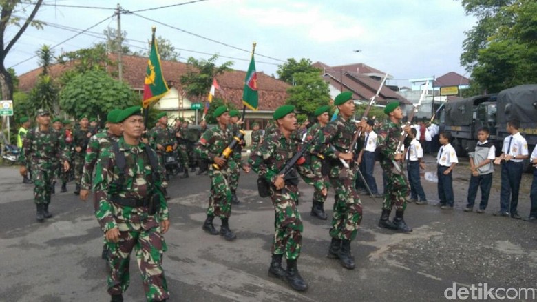 TNI AD Gelar Upacara HUT Infanteri di Kutoarjo