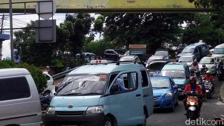 Polda Metro Minta Anies Kaji Ulang Penataan Tanah Abang