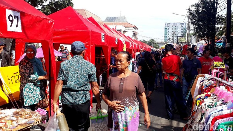 Saran ke Anies-Sandi Soal Penataan PKL Tanah Abang
