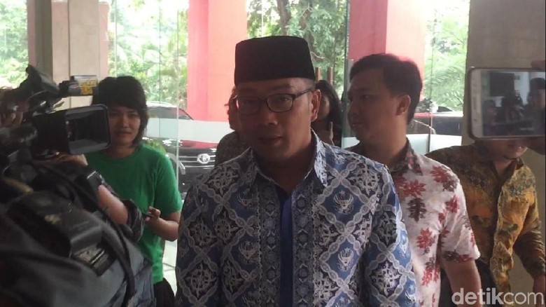 Injury Time Pilgub Jabar, Ridwan Kamil Sambangi DPP PDIP