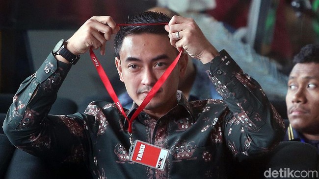 Soal Zumi Zola, Ketum PAN Hormati Proses Hukum di KPK