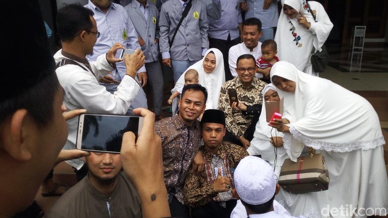 Anies: Reuni Bisa Gerakan Ekonomi di Jakarta