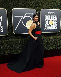 Ada Apa dengan Busana Hitam di Golden Globe 2018?