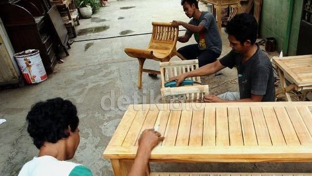 Furnitur China Mulai Banjiri Pasar Indonesia