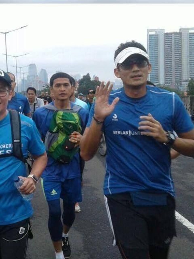 Cerita Pengawal Soal 3 Hal yang Harus Ada Saat Sandiaga Lari Pagi