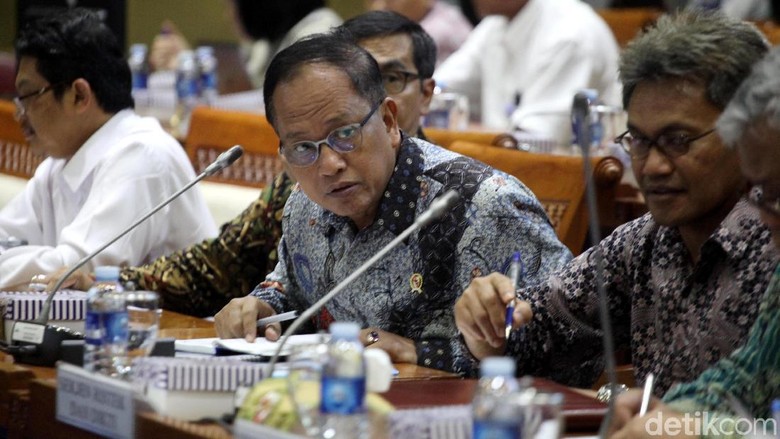 Menristek: Rektor Selesaikan Organisasi Terkait HTI atau Dia Selesai