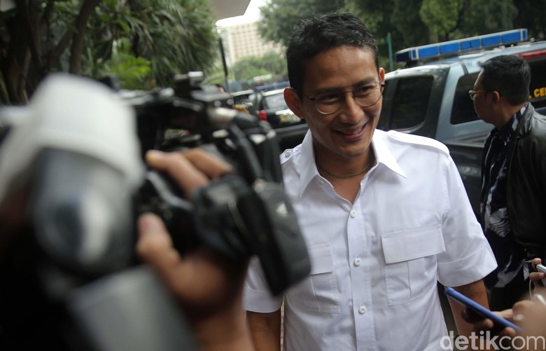 Crane Proyek DDT Ambruk, Sandiaga: Sudah Saya Prediksi dari Awal