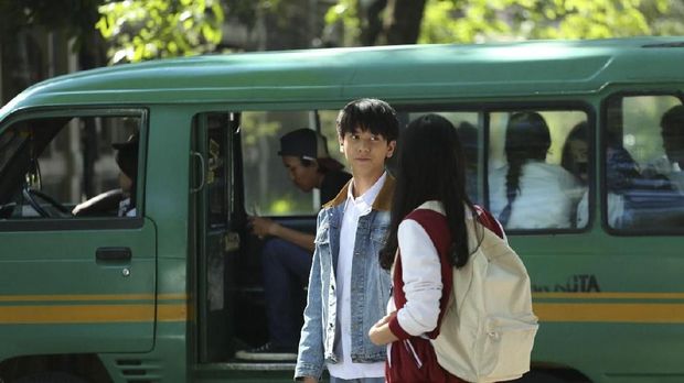 Rekomendasi 7 Film Romantis Indonesia yang Bikin 'Baper'