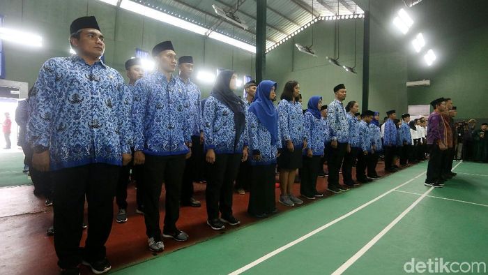 Gaji PNS Naik 5% Nggak Cukup Kalau Gaya Hidupnya Mewah