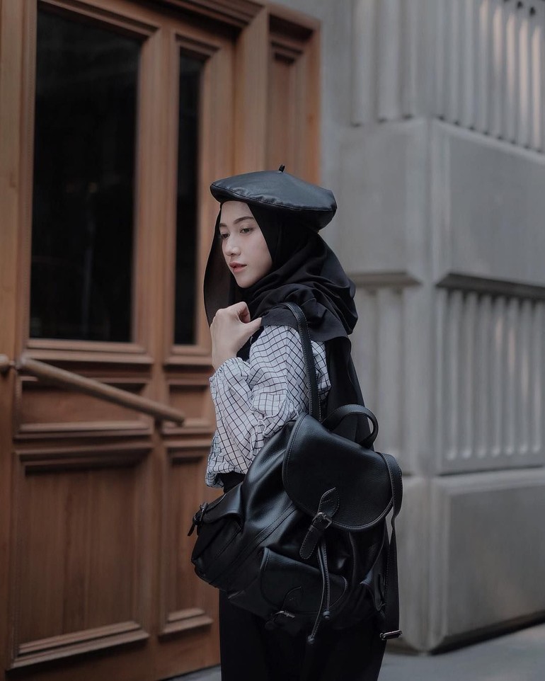 rekomendasi topi masa kini 2019 yang cocok di padukan dengan hijab sista nih