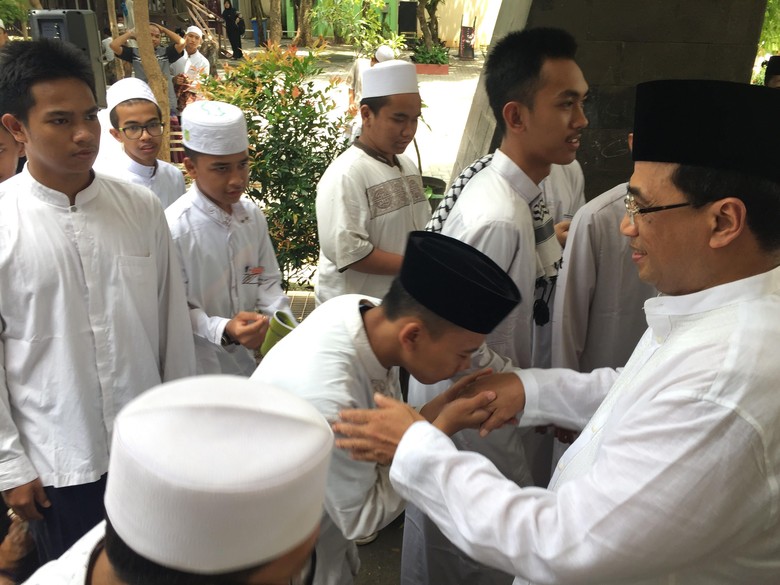 Menhub Ketemu Ustaz Yusuf Mansur