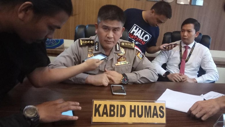 Uang Rp 1 Triliun Jemaah Umrah Abu Tours Raib!