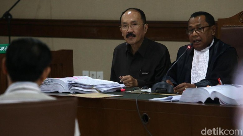Fredrich Kesal Disebut Pengacara Bakpao
