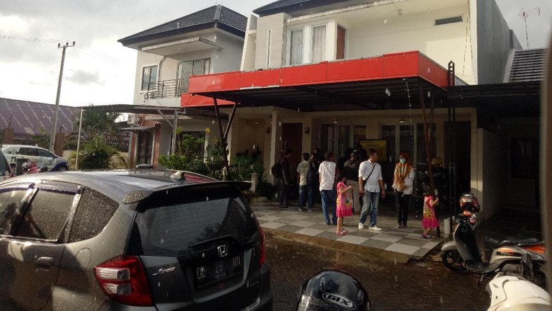 Foto: Ini Rumah Megah Tersangka Rp 1,8 Triliun CEO Abu Tours