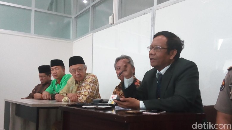 begini-kata-mahfud-md-tentang-politisasi-agama-di-indonesia