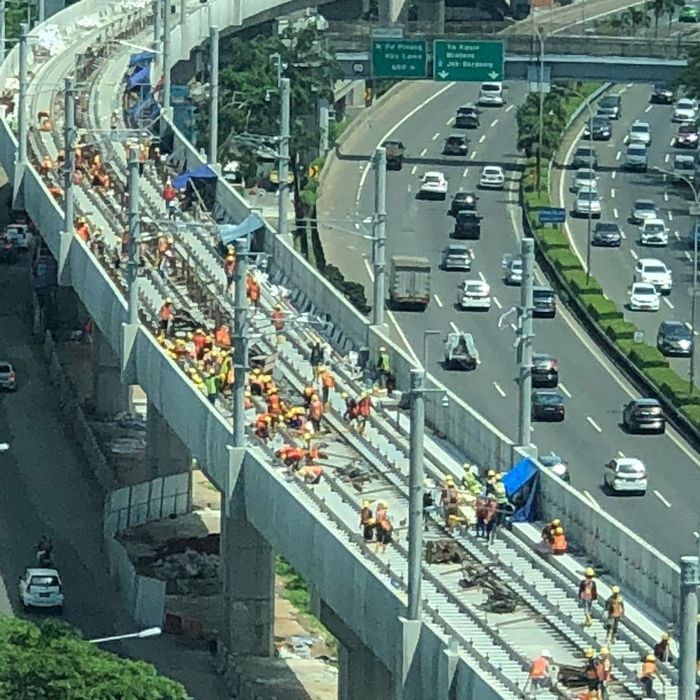 1.300 Pekerja MRT Kebut Pemasangan Rel dan Stasiun Siang Malam