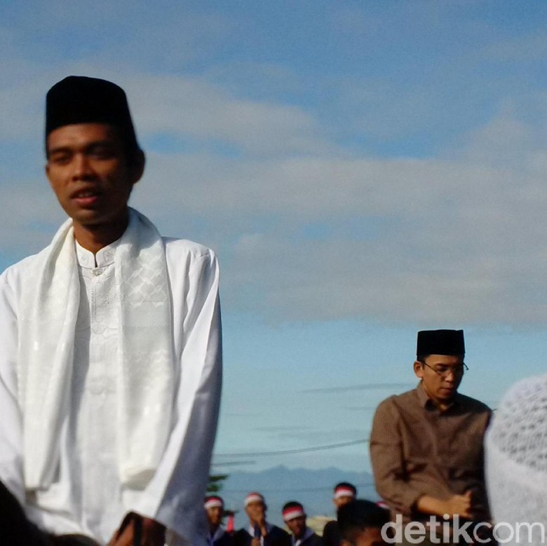 Ustaz Abdul Somad Ajak Umat Belanja Ke Warung Islam