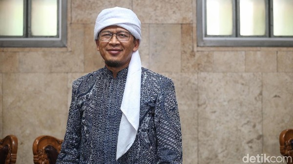 Kata Aa Gym soal Prank 'Makanan' Sampah YouTuber Ferdian Paleka