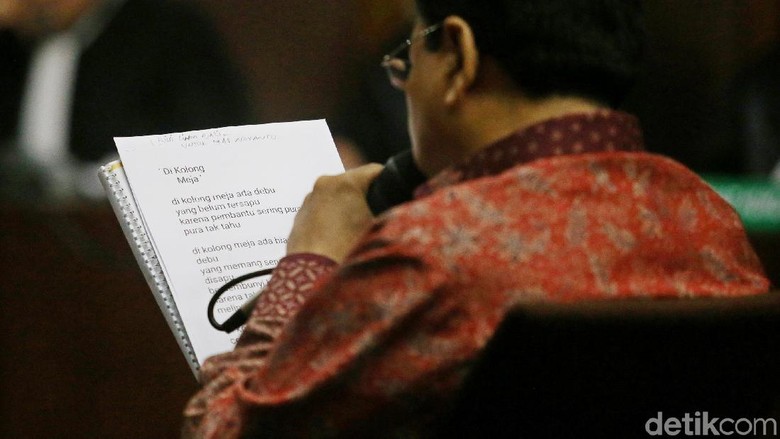Tingkah Novanto di Sidang Sebelum Vonis: Tidur hingga Menangis