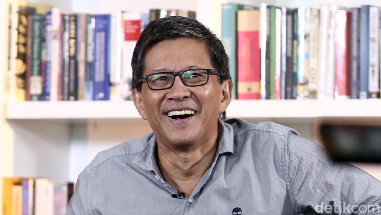 Gerilya Rocky Gerung