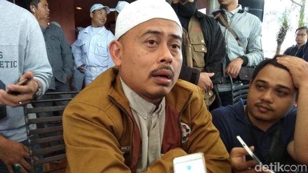 PBNU Kritik Politik Identitas, PA 212: Anjing Menggonggong Kafilah Berlalu