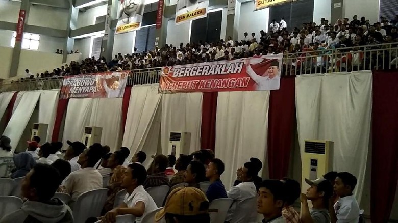 Gerindra Curiga Spanduk 'Merebut Kenangan' Didalangi Poros Sebelah